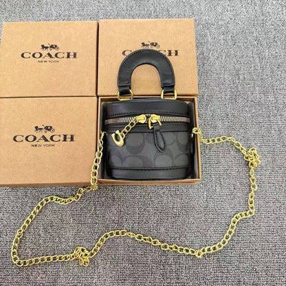 Coach
Size  11.5×10cm
withbox  
90 dhs💓

Zain04
♥️♥️♥️