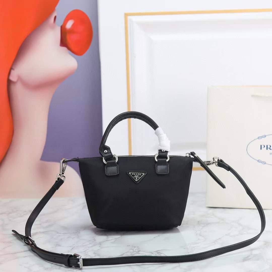 Prada - YSL - Master Bags 👌
For Price 👇 WTSP Text Zain 0568585901

Zain142
♥️♥️♥️