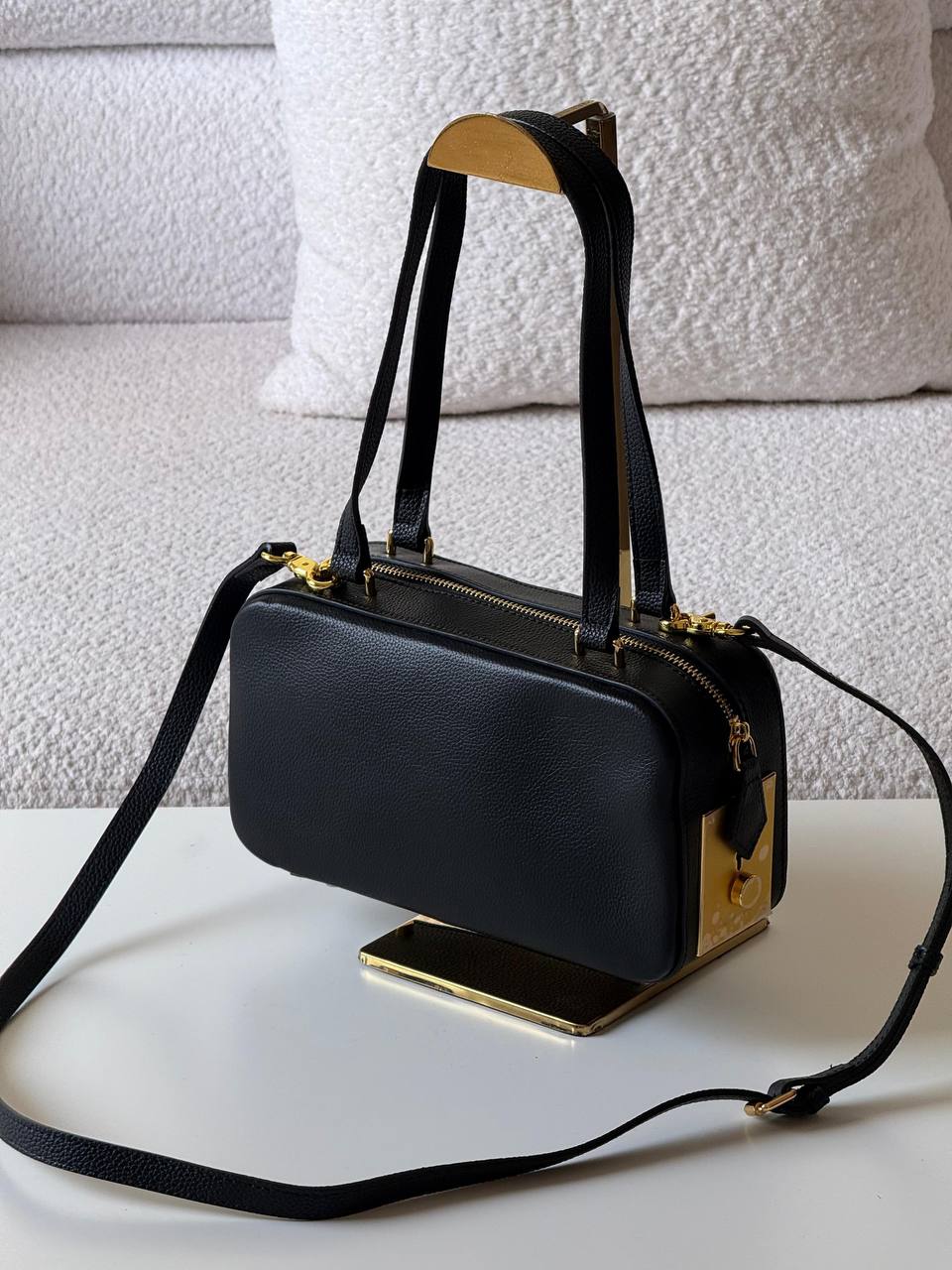 Hermes
faubourg is 22cm💥

Master quality ✅

with box📦

630 dhs✅

Zain52
♥️♥️♥️