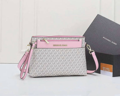 MK 
NEW CAME GOOD QUALITY 
80 dhs✅
SIZE: 25cm

Zain39
♥️♥️♥️