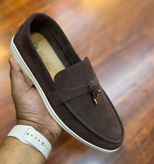 Lora Piana Shoes, 
New Arrived 
Size 36 To 41
130 dhs✅

Zain120
♥️♥️♥️