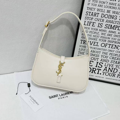 YSL
with box
🎁🎁🎁

95 dhs🪙🌨️

Zain177
♥️♥️♥️