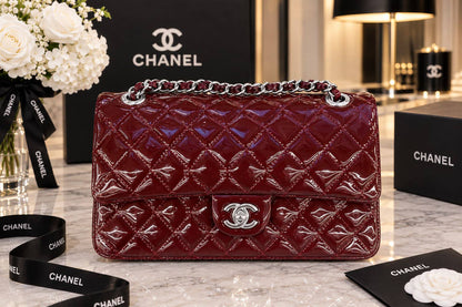 Chanel Bag 

 25Cm 
With Box
Shinny Leather
230 dhs🇦🇪🇦🇪

Zain131
♥️♥️♥️