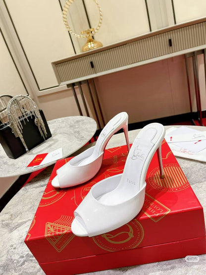 CL 
me dolly heels
Size 36-41
110 dhs❤️

Zain145
♥️♥️♥️