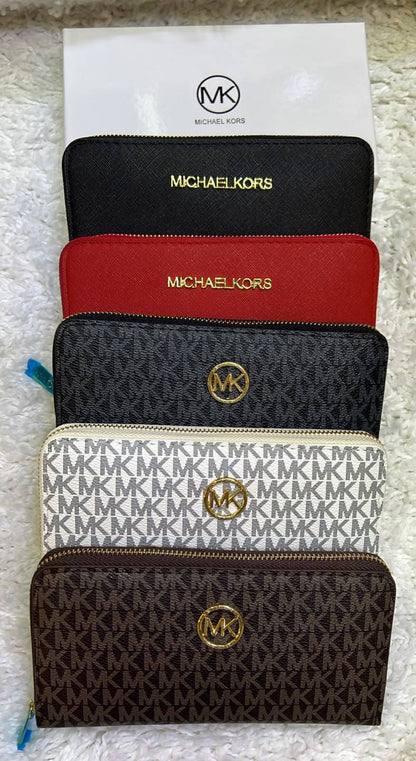 Long zipper ladies wallet
with box 
35 dhs✅

Zain168
♥️♥️♥️