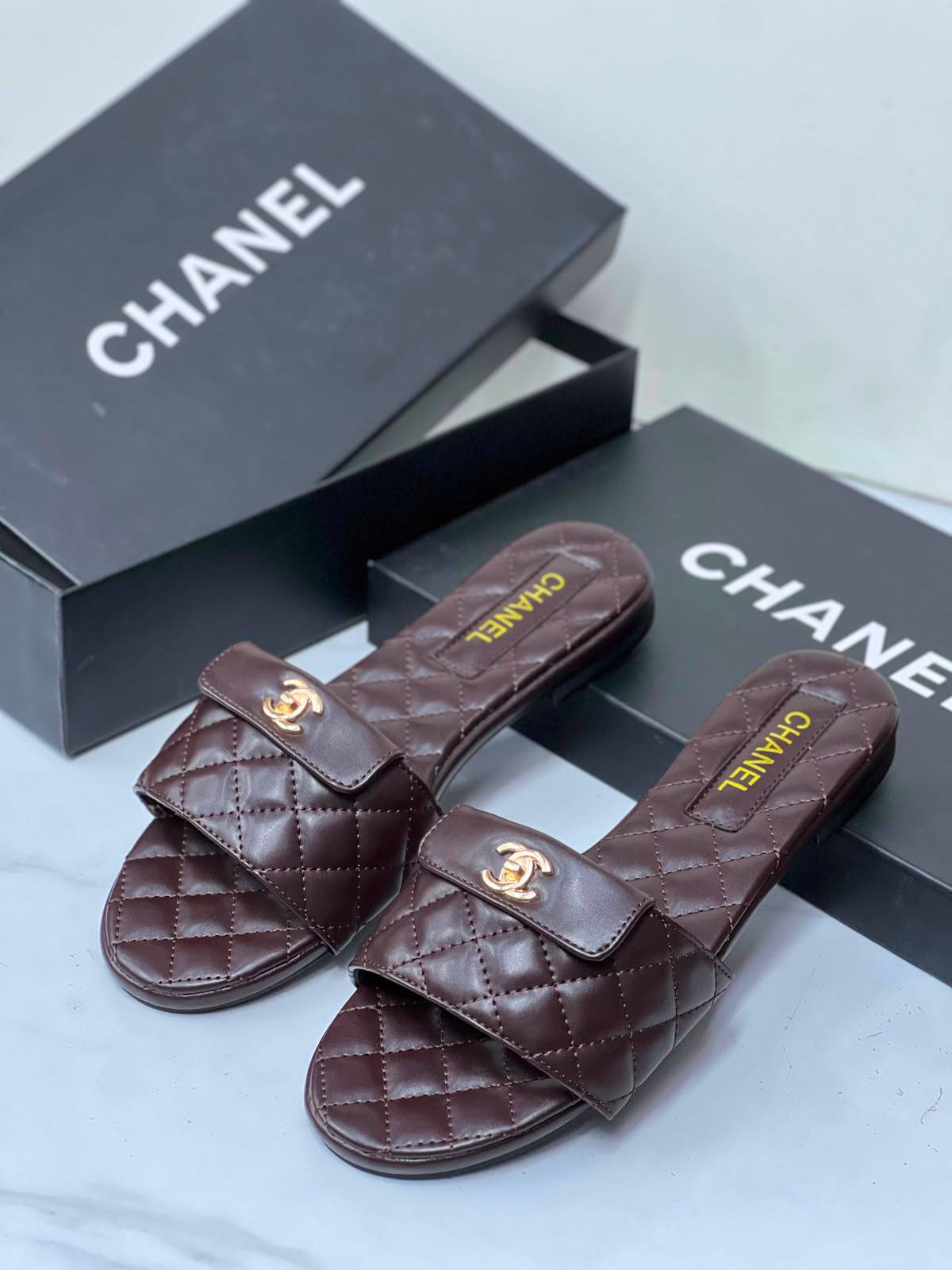 CHANEL 
SIZE 36-41
100 dhs✅

Zain21
♥️♥️♥️