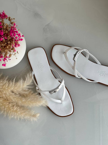 NEW HERMES
*Vip quality*
*Size 36 to 41*
450 dhs✅

Zain113
♥️♥️♥️