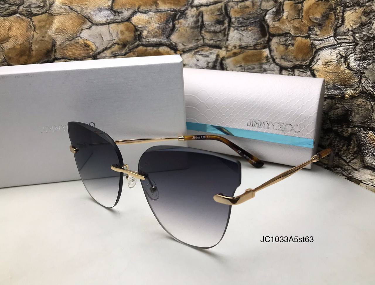 Jimmy Choo
Master
180 dhs💓

Zain126
♥️♥️♥️