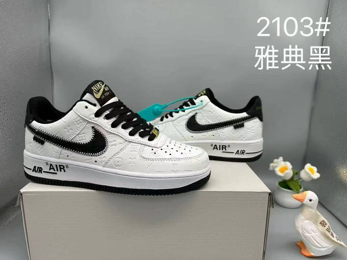 Nike

40 to 45 

100 dhs🇦🇪🇦🇪🇦🇪

Zain27
♥️♥️♥️
