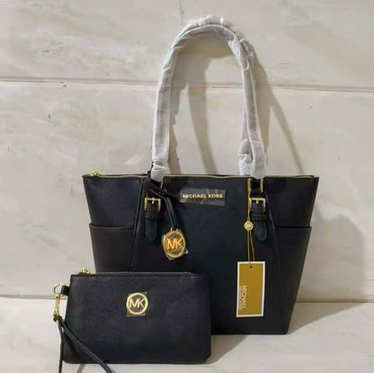 MK
95 dhs🪙🌨️
2in1

Zain26
♥️♥️♥️
