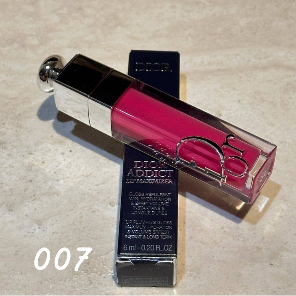 Dior lip gloss
40 dhs🪙🌺

Zain54
♥️♥️♥️