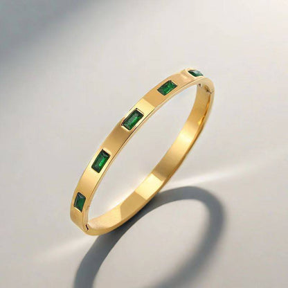 New arrival Stainless steel bangle Non tarnish 
30 dhs✅

Zain243
♥️♥️♥️