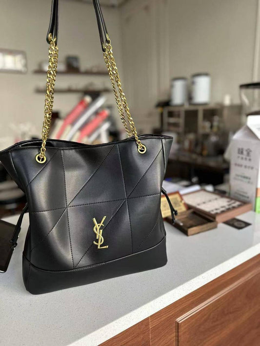 YSL
34* 28 * 11  cm
80 dhs✅

Zain17
♥️♥️♥️