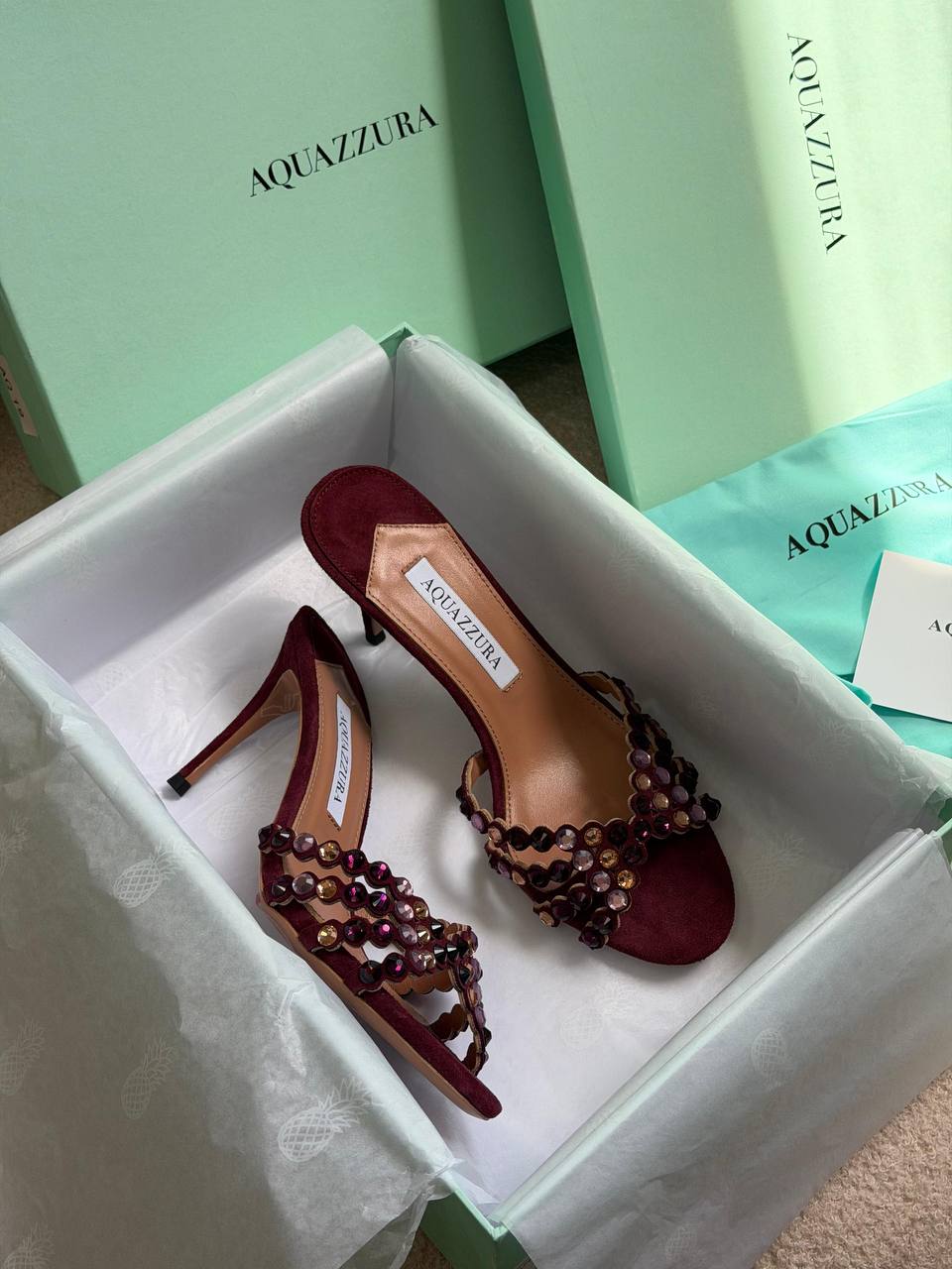 Aquazzura
𝑨𝑨𝑨 𝑸𝑼𝑨𝑳𝑰𝑻𝒀
𝑺𝑰𝒁𝑬 {35 𝒕𝒐 42}
450 dhs✅

Zain81
♥️♥️♥️