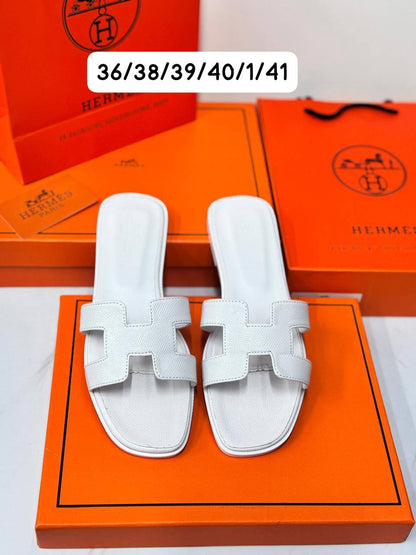 HERMES ORAN 
𝐇𝐢𝐠𝐡 𝐪𝐮𝐚𝐥𝐢𝐭𝐲 💯 
85 dhs✅

Zain21
♥️♥️♥️