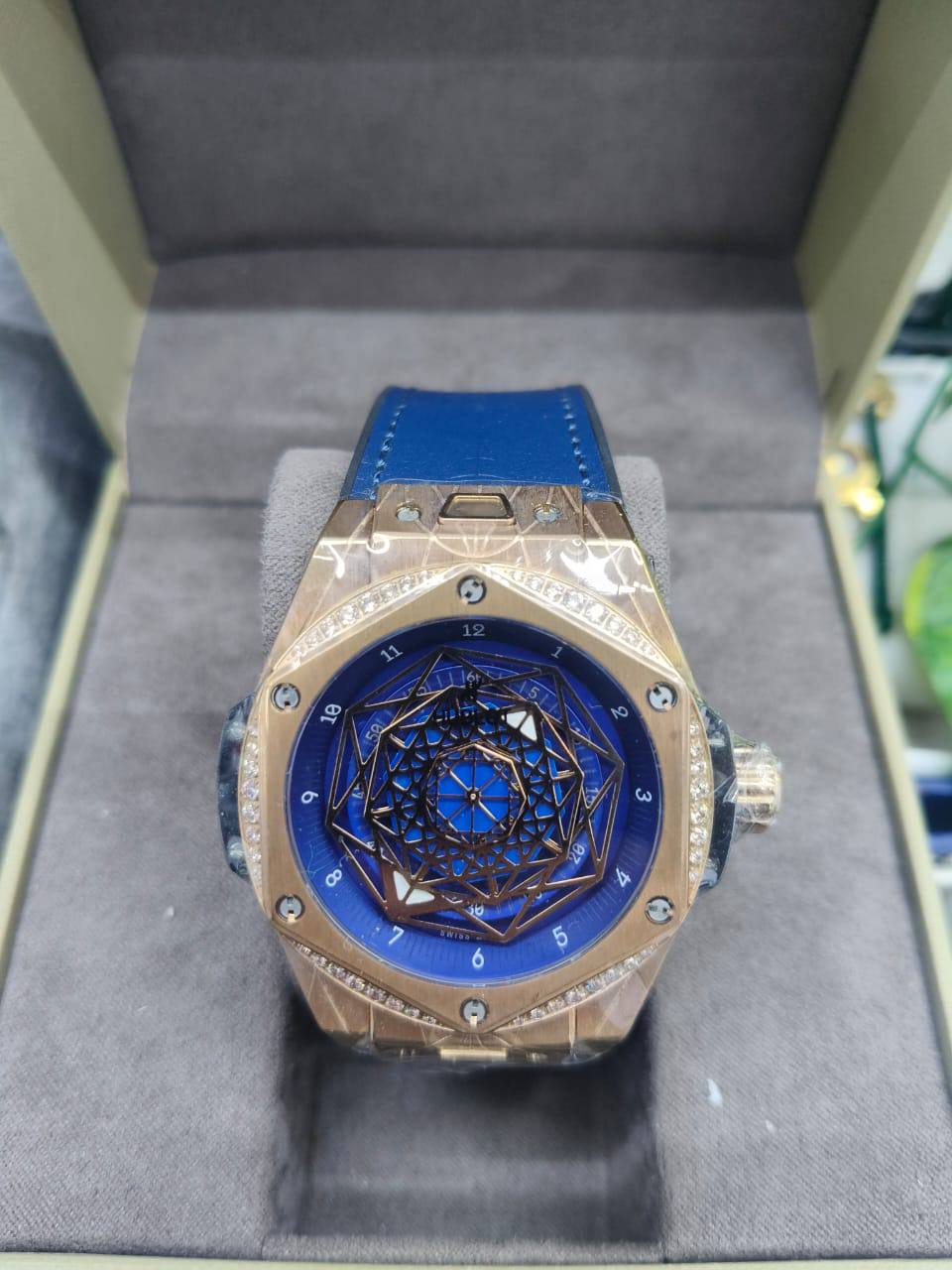 Super Master Xxx
Hublot master 
900 dhs✅,🥰👍

Zain25
♥️♥️♥️