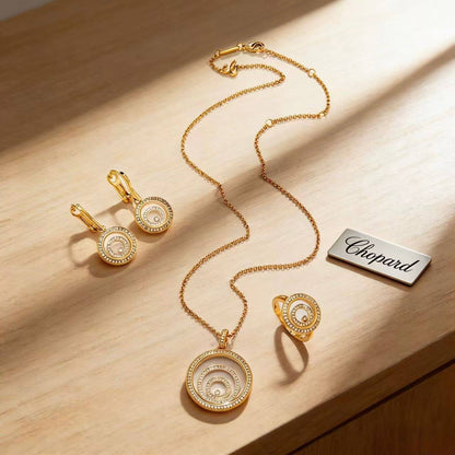 CHOPARD SET 
MASTER💫✨
NECKLACE
EARRINGS
RING
WITH BOX AND PAPER BAG🛍️🎁
210 DHS🇦🇪🇦🇪

Zain89
♥️♥️♥️