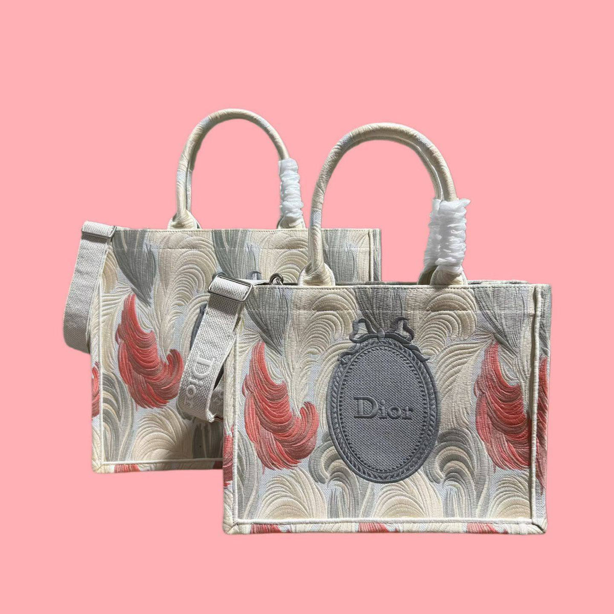 Dior bags

Big size: 330 dhs🇦🇪🇦🇪

Small size: 320 dhs🇦🇪🇦🇪

Zain153
♥️♥️♥️