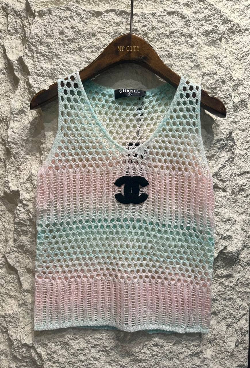 CHANEL
Women’s Top
Master Quality 
SML
210 dhs✅

Zain276
♥️♥️♥️
