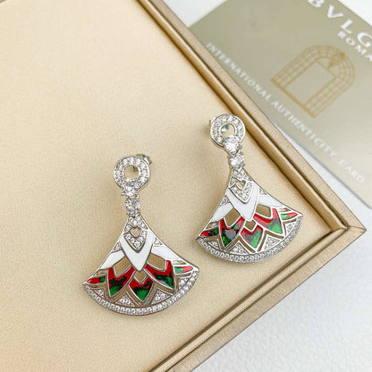 BVLGARI SET
💫✨
MASTER
NECKLACE & EARRINGS
180 DHS🇦🇪🇦🇪
WITH SMALL BOX AND PAPER BAG 🛍️🎁

Zain89
♥️♥️♥️