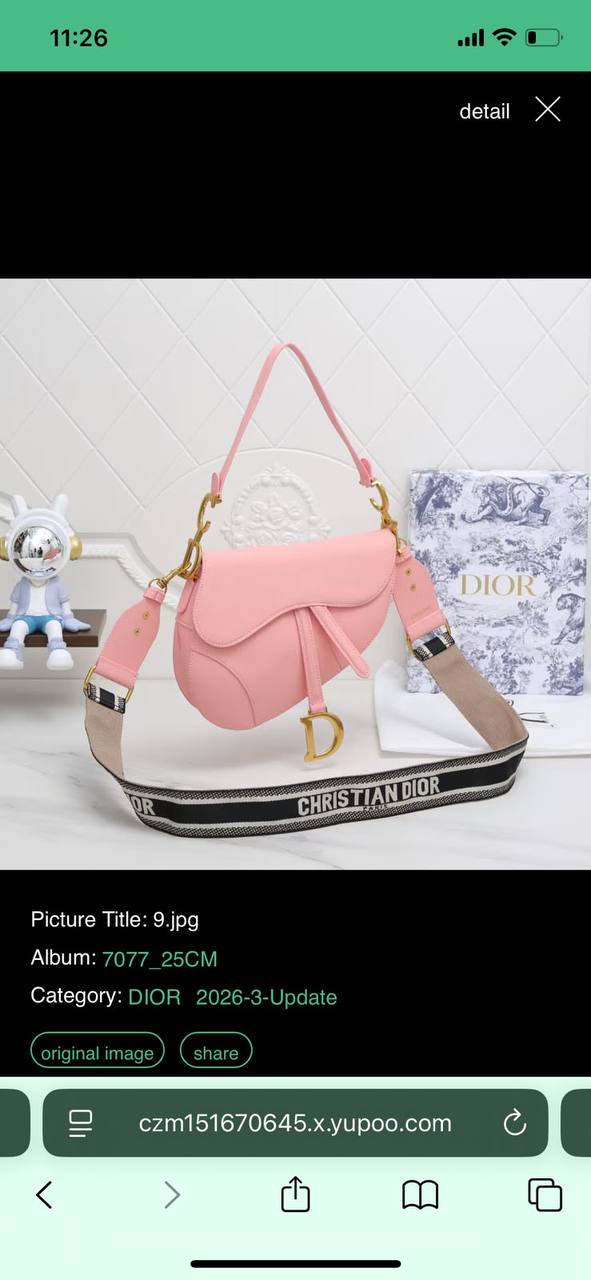 Dior 
Best quality with box’s 
120 dhs🇦🇪🇦🇪
size 25 Cm

Zain290
♥️♥️♥️