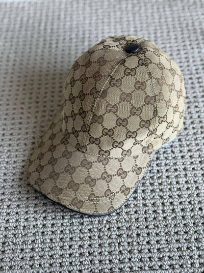 GUCCI - Hermes - Burberry
*Unisex cap 🧢* 
*Master quality* 
180 dhs🇦🇪

Zain179
♥️♥️♥️