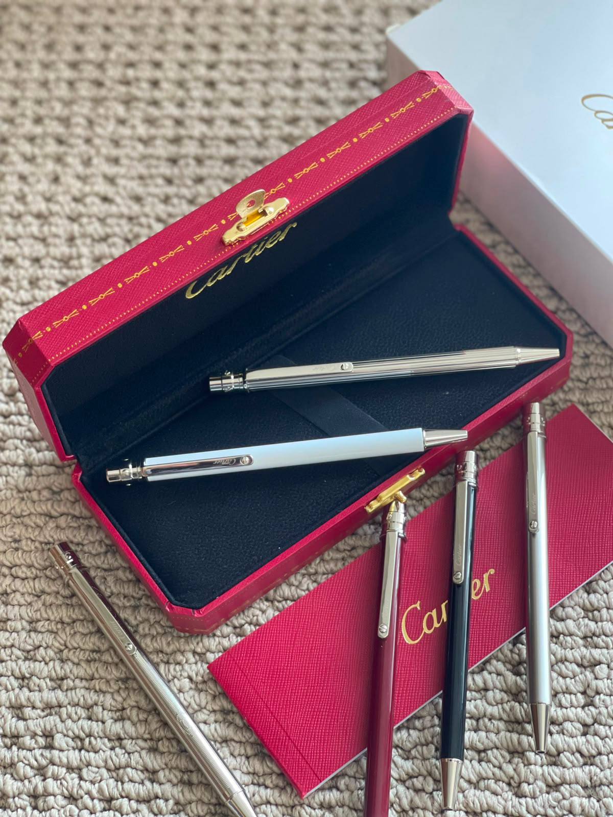 CARTIER
*Pen✍️*
*New Collection*
*Master Quality*
190 dhs✅

Zain179
♥️♥️♥️