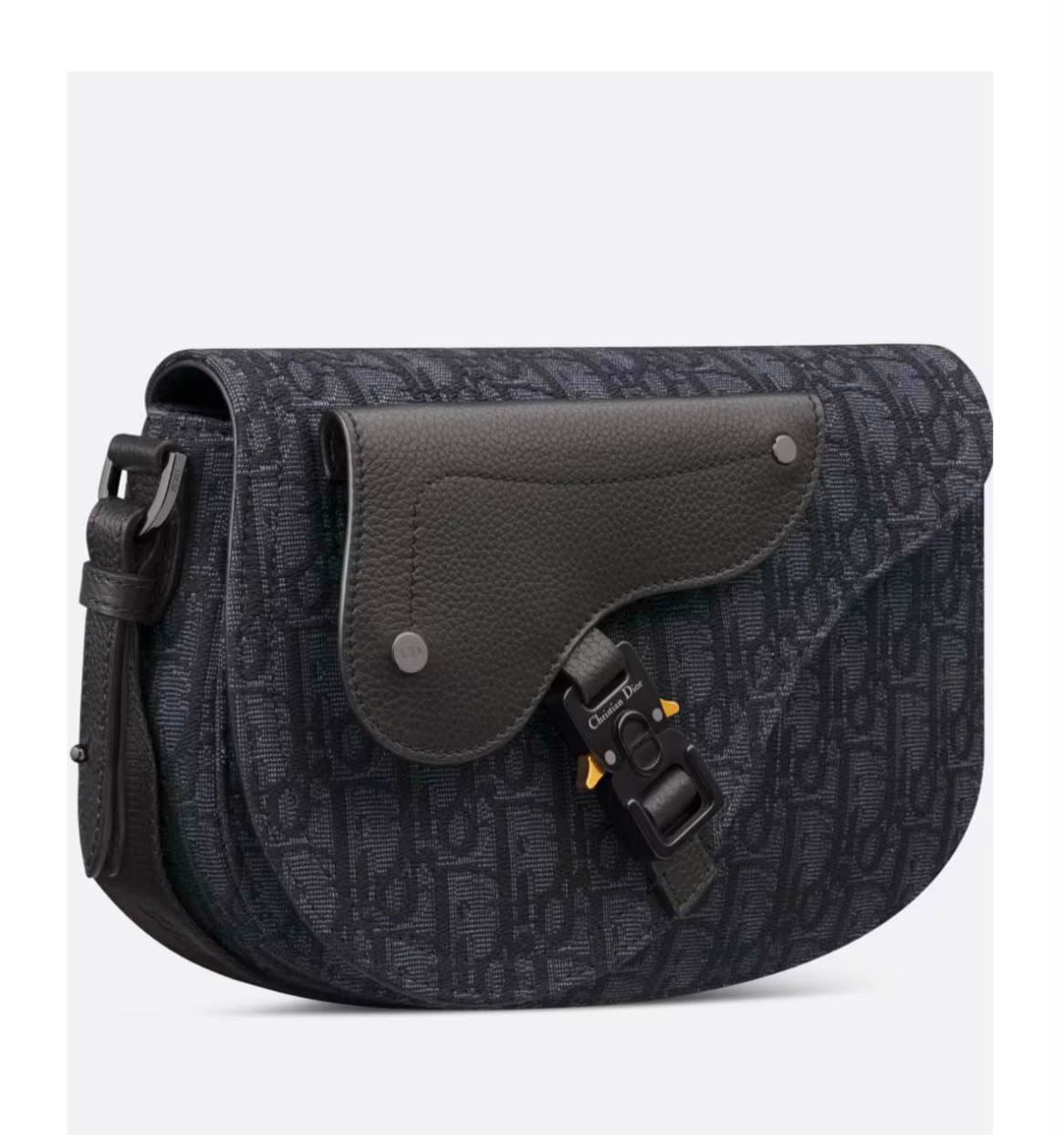 Dior
95 dhs✅
good-quality with box

Zain35
♥️♥️♥️