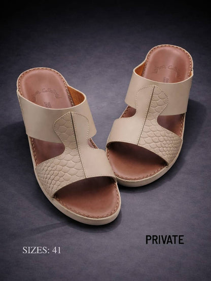 SANDAL MEN MADE IN THAILAND

230 dhs✅

Zain58
♥️♥️♥️