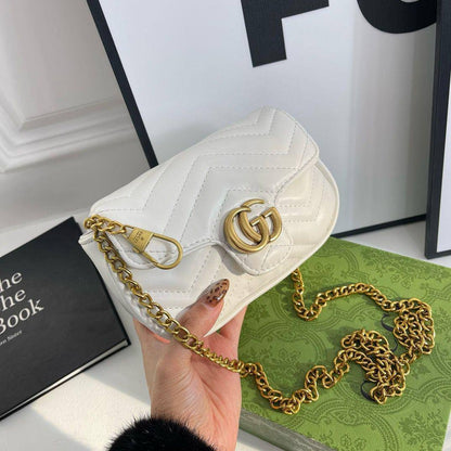 Gucci
18*11*6cm

With box
🎁🎁🎁

65 dhs🪙💕

Zain17
♥️♥️♥️