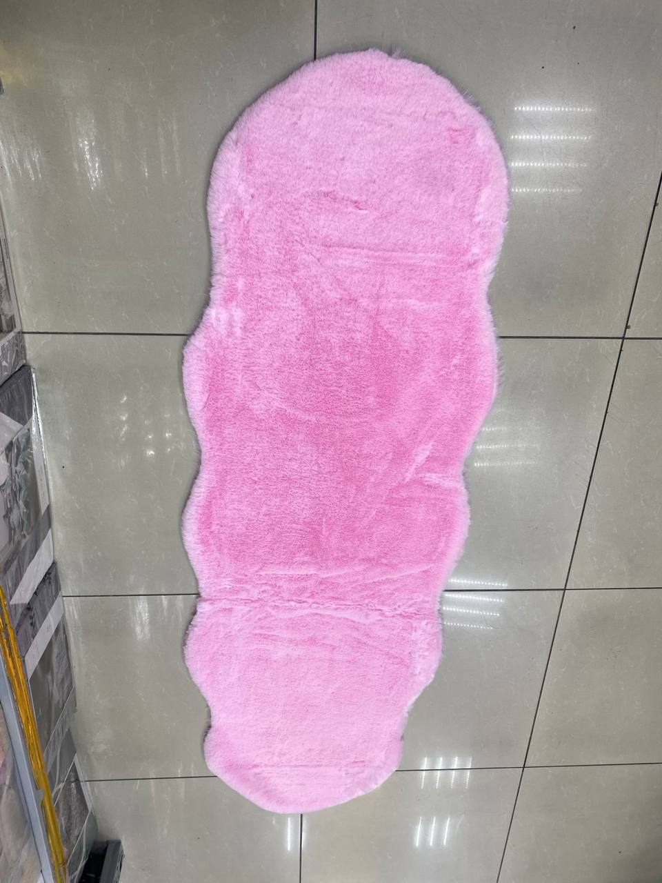 Runner
Far 
Size 180/60
75 dhs🪙💕

Zain99
♥️♥️♥️