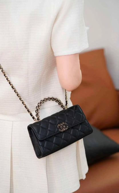Chanel
105 dhs🇦🇪🇦🇪
good-quality with box 

Zain35
♥️♥️♥️