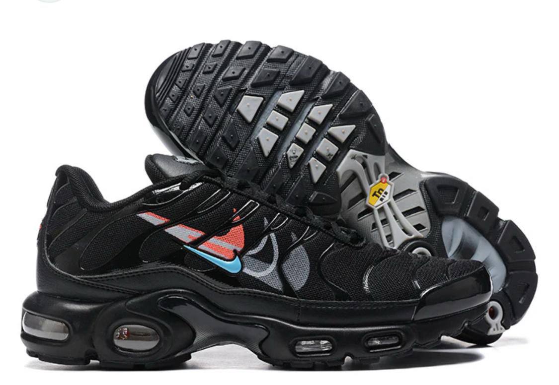 NIKE
Size 40 to 45 
120 dhs✅

Zain183
♥️♥️♥️