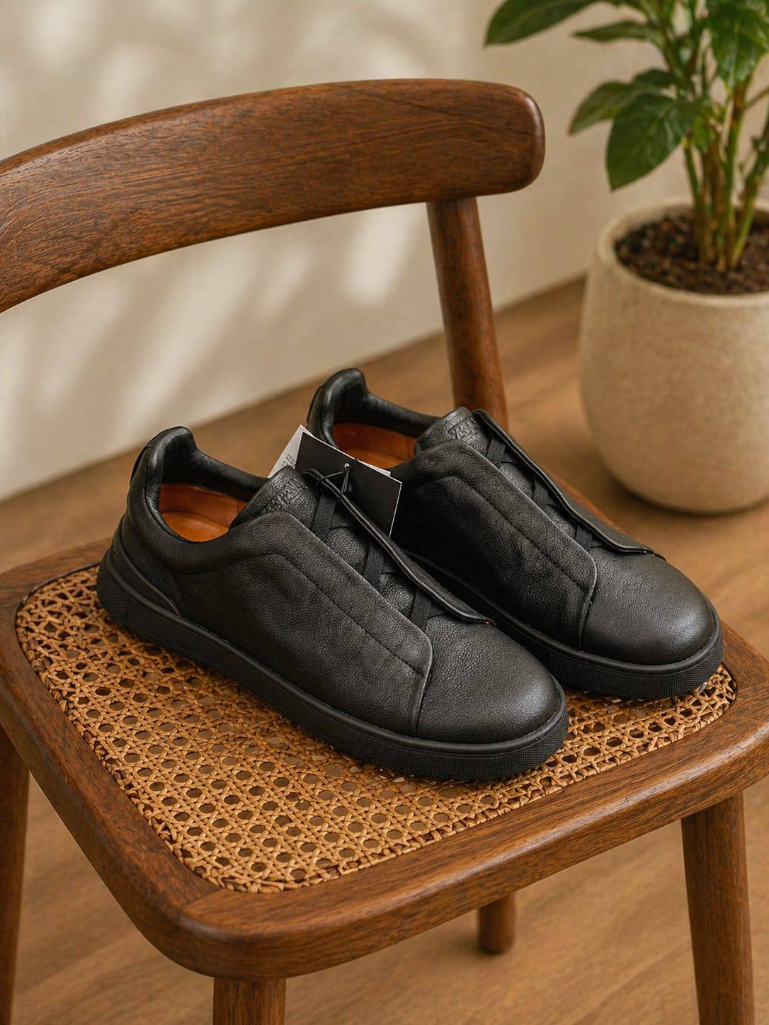 ZEGNA SHOES FOR MEN MASTER QUALITY
290 dhs🇦🇪🇦🇪

SIZES - 40-41-42-43-44-45-46

Zain58
♥️♥️♥️
