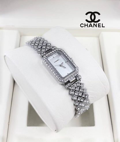 Chanel
*Ladies*
55 dhs💓

Zain29
♥️♥️♥️