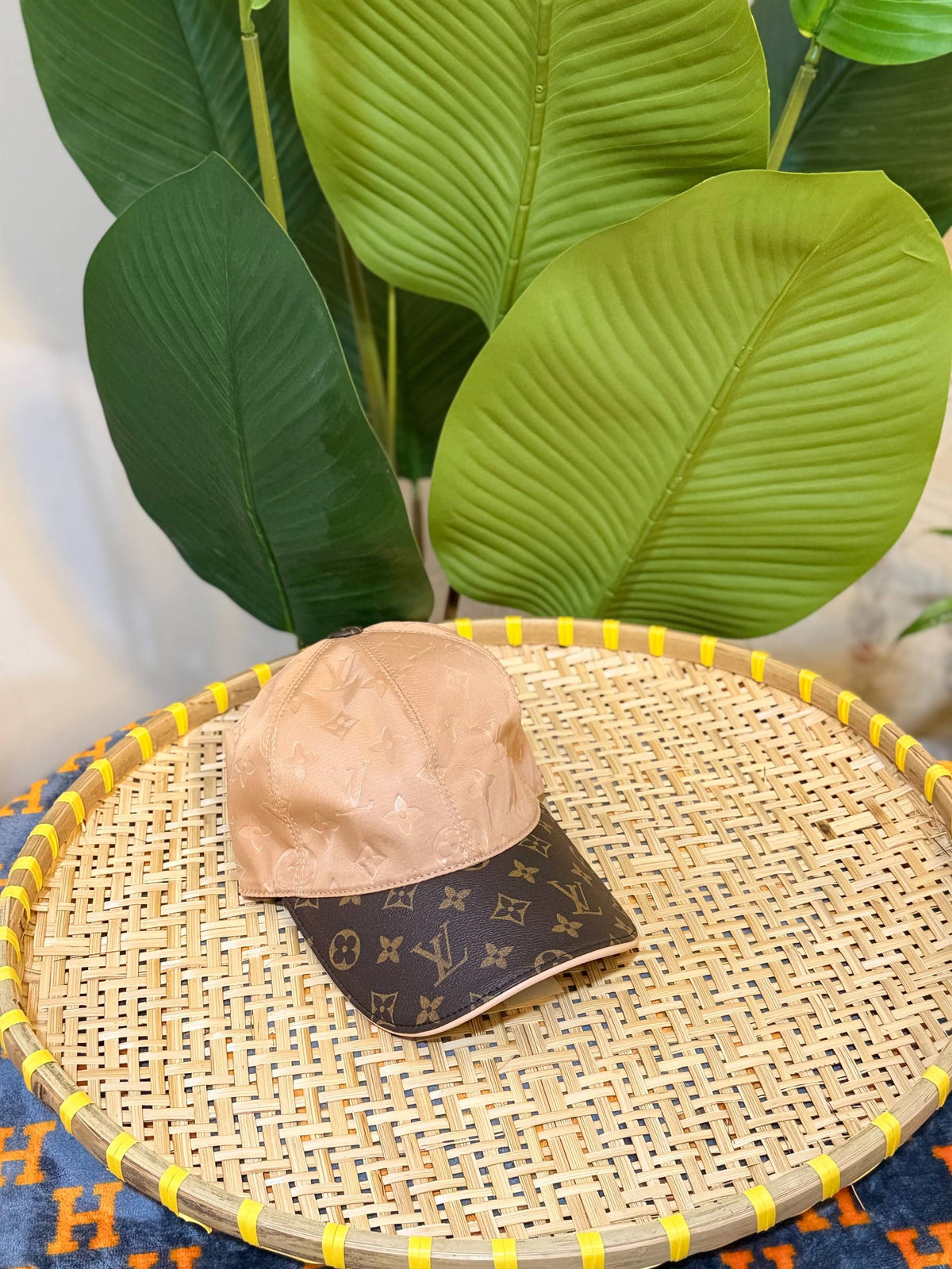 LV CAP

VVIP QUALITY

180 dhs🇦🇪🇦🇪

Zain281
♥️♥️♥️
