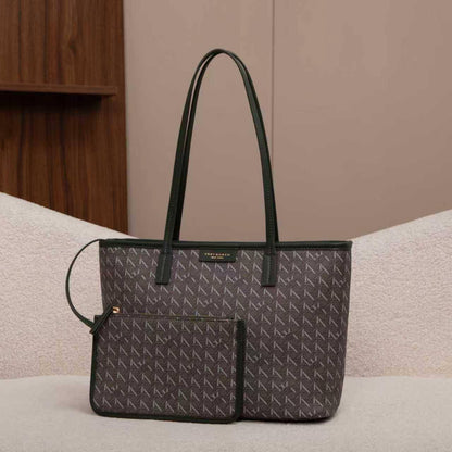 Tory Burch
95 dhs❣️

Zain07
♥️♥️♥️