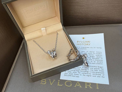 Bvlgari Serpenti Set

170 dhs🪙🌨️ with Normal box
230 dhs🪙🌨️ with Original box(1)

Zain209
♥️♥️♥️