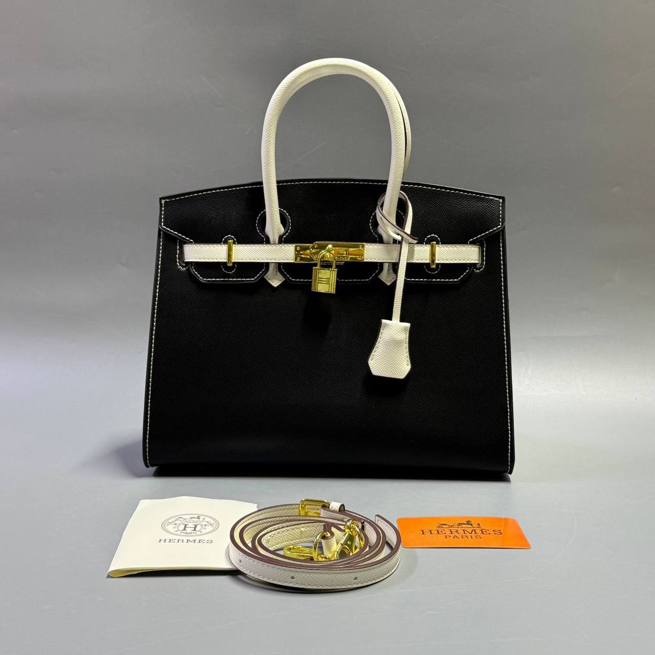 HERMES 
GOOD QUALITY 
120 dhs🇦🇪
SIZE: 30cm

Zain39
♥️♥️♥️