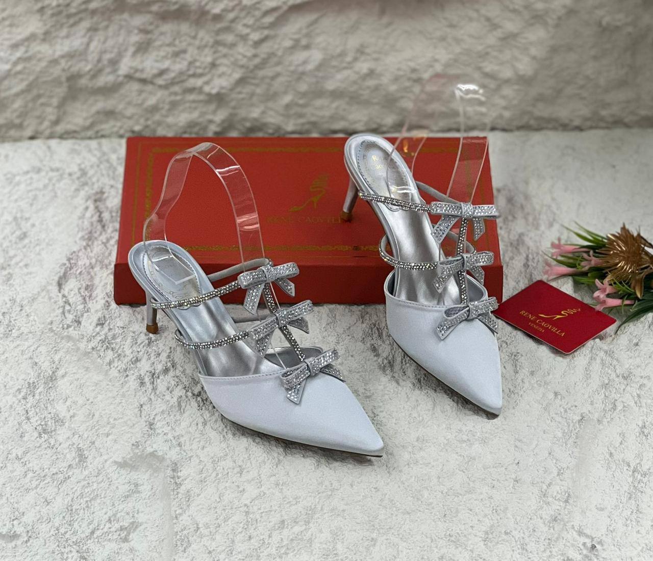 New. Jimmy heel 

   Size  .  36.  to 41

120 dhs✅

ZaiططNew. Rene heel

   Size  .  36.  to 41

75 dhs✅

Zain80
♥️♥️♥️
♥️♥️♥️