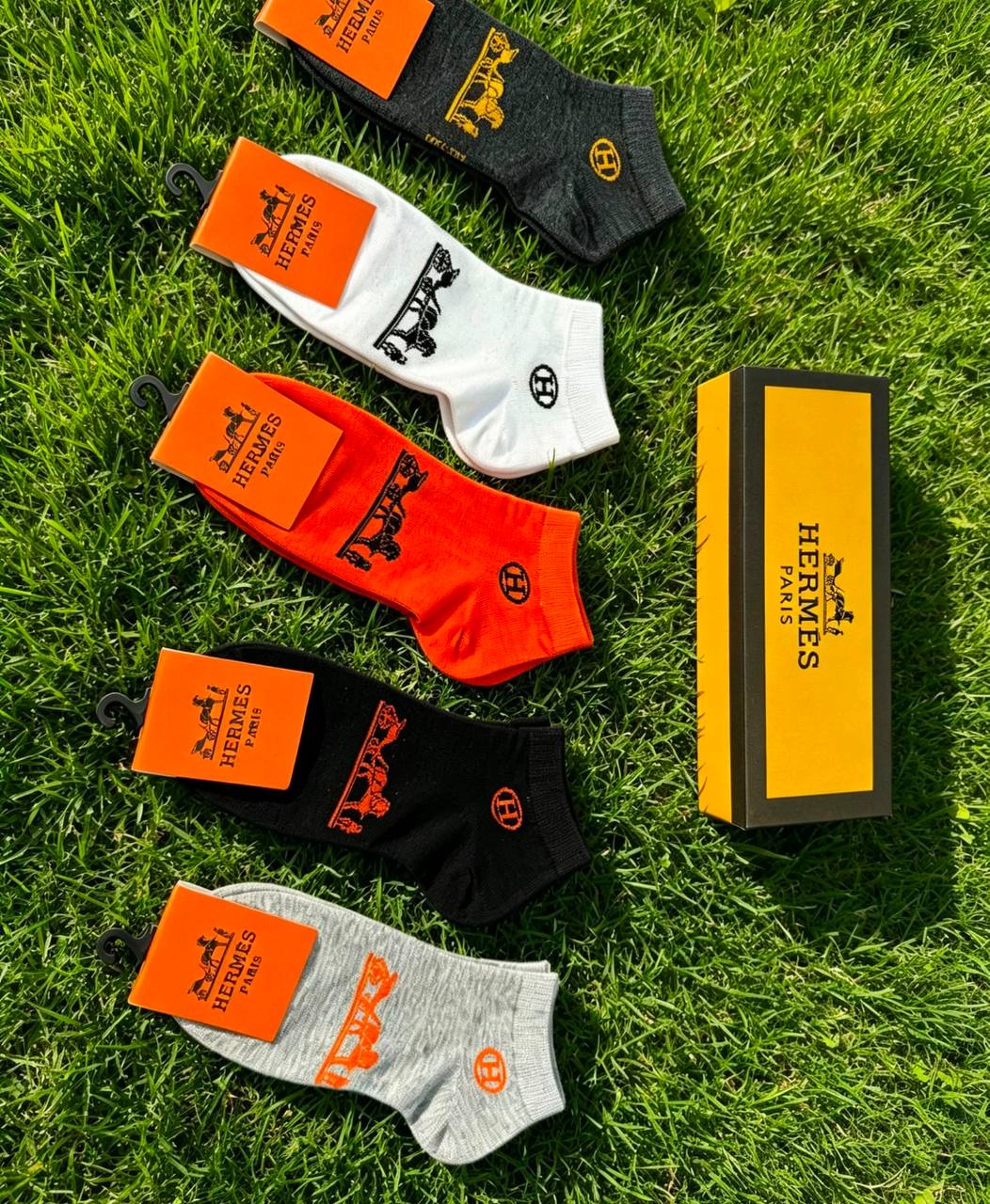 Socks 🧦*
good quality 💯
5 pieces 💥
With boxes 📦 
55 dhs✅

Zain216
♥️♥️♥️