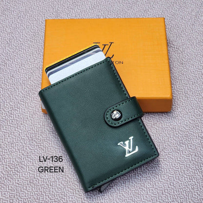 Wallets

Good quality 
70 dhs🇦🇪🇦🇪

Zain182
♥️♥️♥️