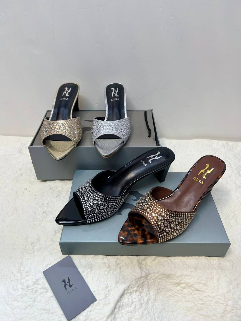 GINA
💯high quality
Size 36-37-38-39-40-41

120 dhs🇦🇪🇦🇪

Zain21
♥️♥️♥️