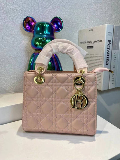 Dior
75 dhs👑

With Box
🎁🎁🎁

Zain50
♥️♥️♥️