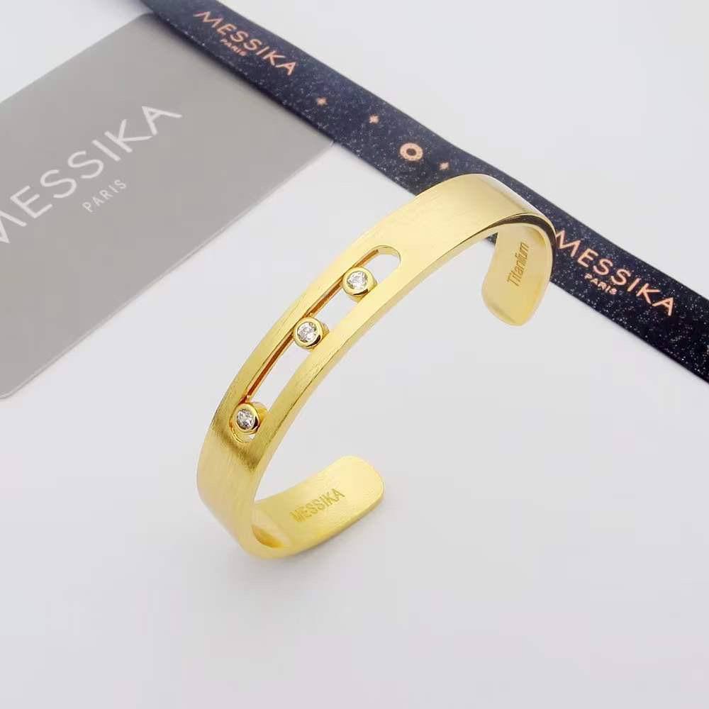 MESSIKA
BANGLE
MASTER💫✨⭐

55 dhs🌺 
With Box And Paper BAG 🛍️🎁

100 dhs🌺
With Good Box And Paper BAG 

🎁🎁🎁

Zain89
♥️♥️♥️
