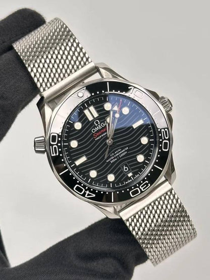 Omega watch for men good 
quality automatic 
260 dhs🪙💚

Zain59
♥️♥️♥️