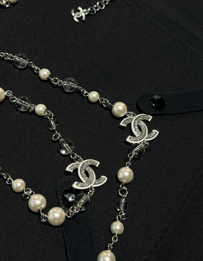 *CHANEL* 🤍
* Long Chain Necklace 
* Gold-Finish Metal with Stones 
* ⁠↗️ *Super Master Quality ®️* 🫆

*125 dhs❣️* with *Normal* Box & Bag
*180 dhs❣️* with *Orignal* Packaging

Zain106
♥️♥️♥️
