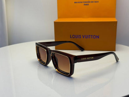 Dior
Gucci 
Miumiu
Celine
65 dhs🇦🇪🇦🇪

Good quality 
Zain182
♥️♥️♥️