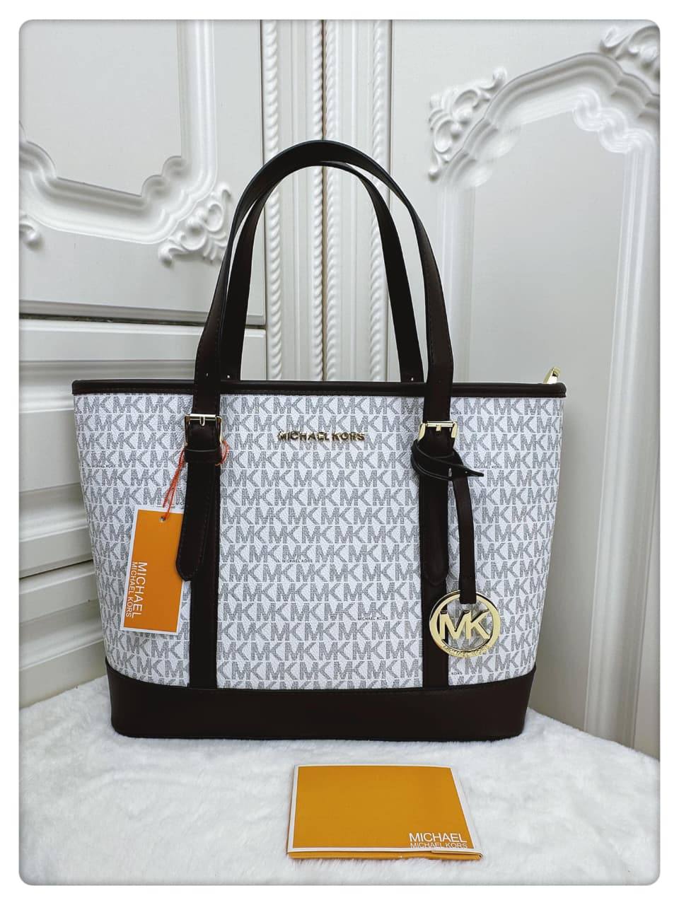 MK
high quality
36cm
110 dhs✅

Zain136
♥️♥️♥️