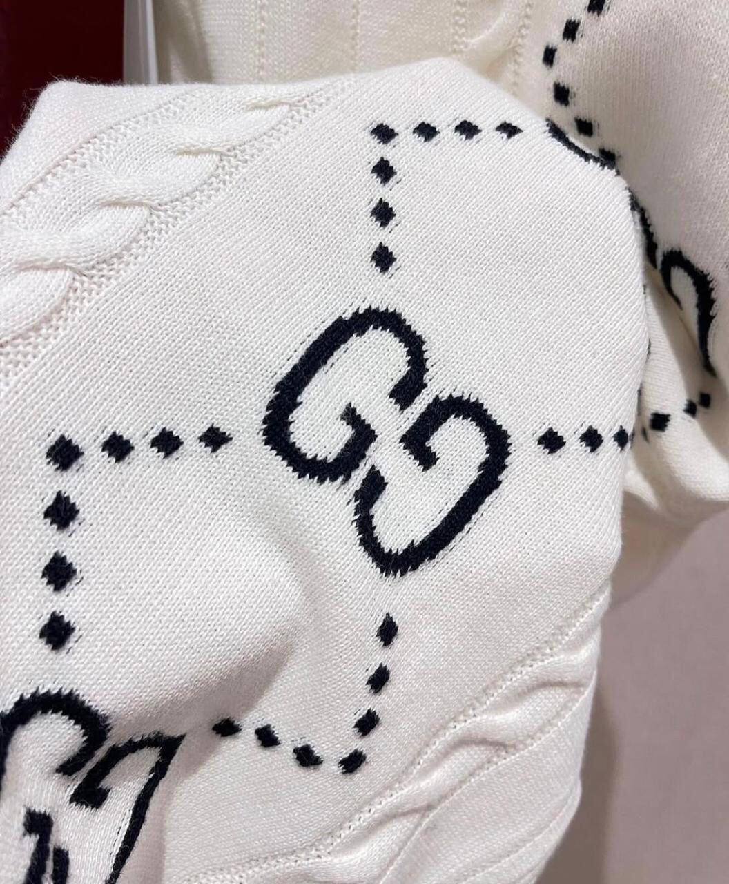 GUCCI
Men’s T-shirt 
Master Quality 
SMLXLXXL
270 dhs❣️

Zain276
♥️♥️♥️